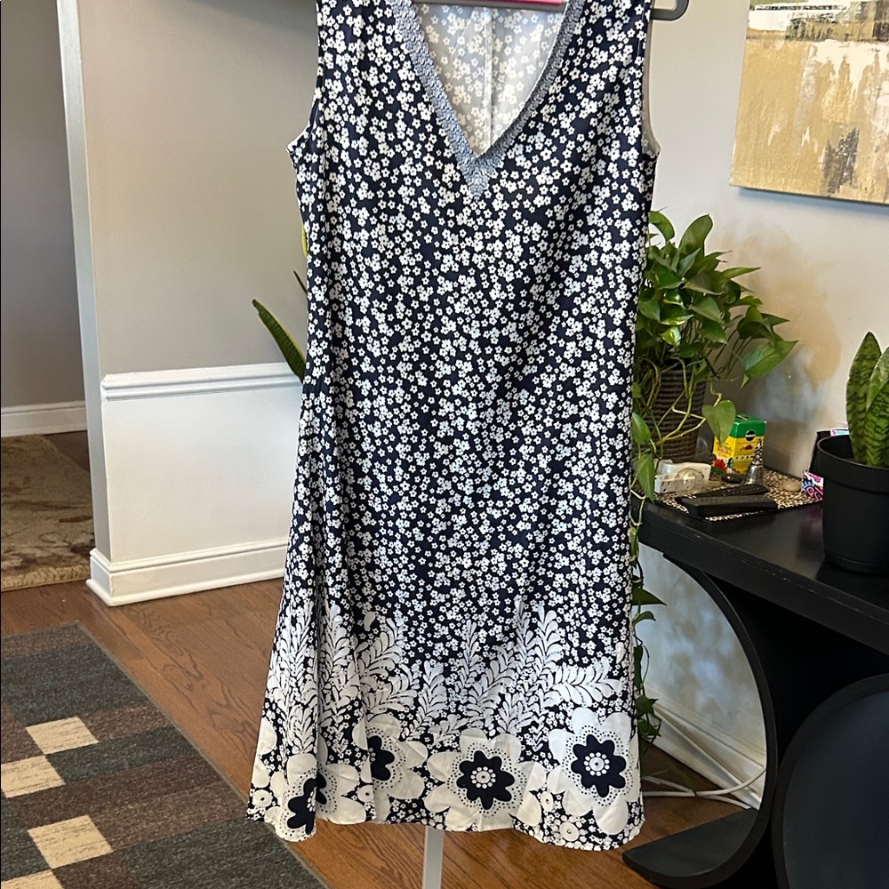 Chic Black and White Floral Midi Dress